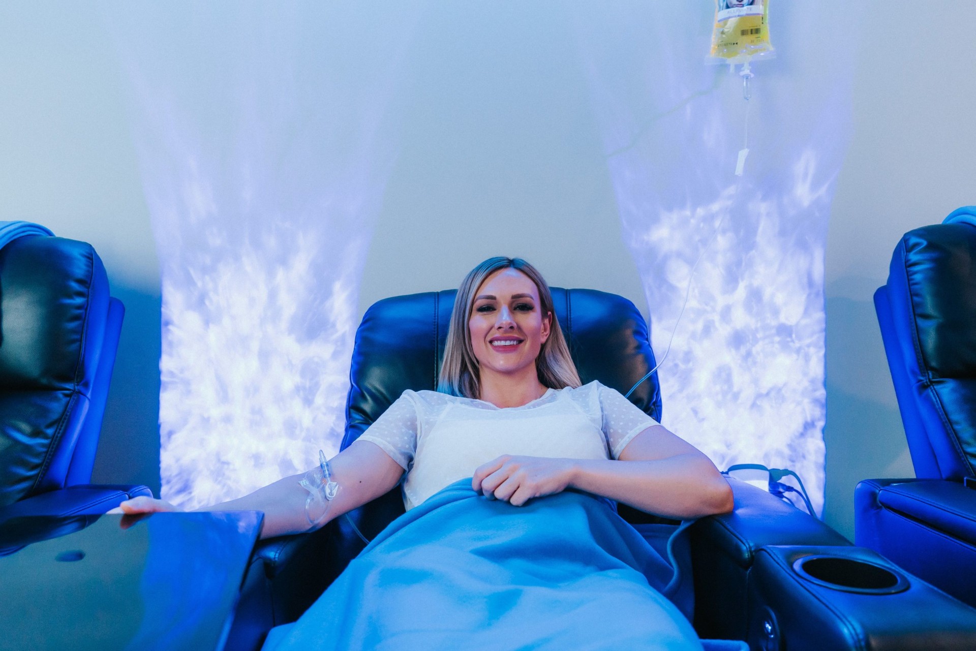 iCRYO Avon IV infusion lounge